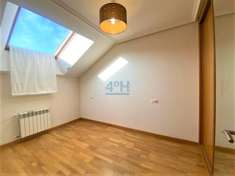 Foto 26487584-2550-4a23-8149-2dab662579e7. Dúplex amb calefacció a Universidad Ourense