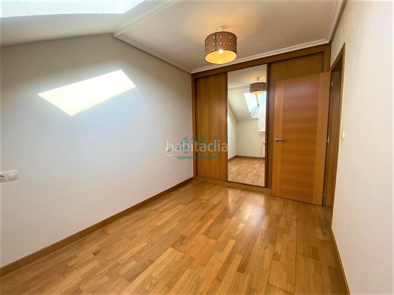 Foto 36b3286f-1c2d-4858-a386-0c0895af749a. Dúplex amb calefacció a Universidad Ourense