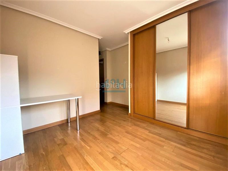 Foto 3deaf412-5cb1-4d0f-9cb1-fb8eb13ef590. Dúplex amb calefacció a Universidad Ourense