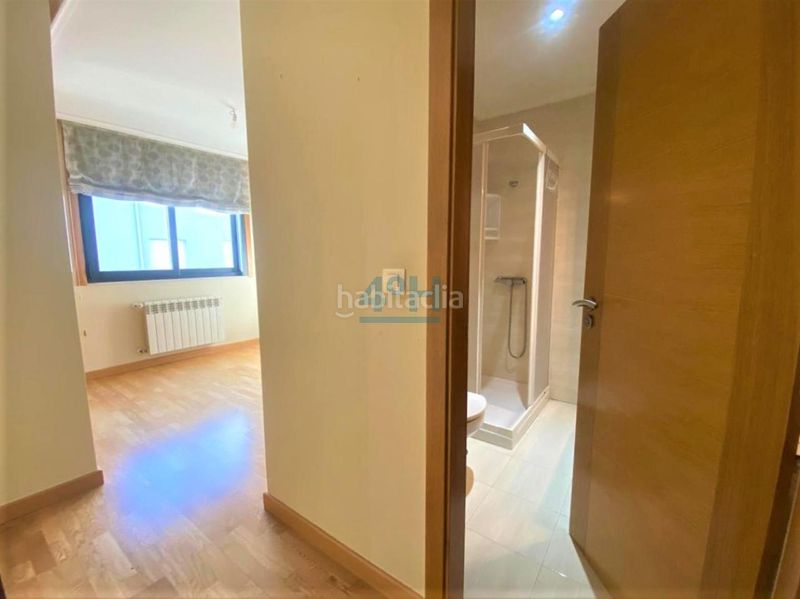 Foto 4f205943-71c7-4724-990e-fdc70130c7e1. Dúplex amb calefacció a Universidad Ourense