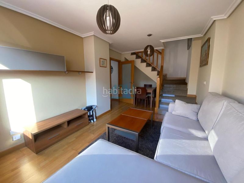 Foto 7f381968-d697-4e9b-bbd9-1f7a57291e7a. Dúplex amb calefacció a Universidad Ourense