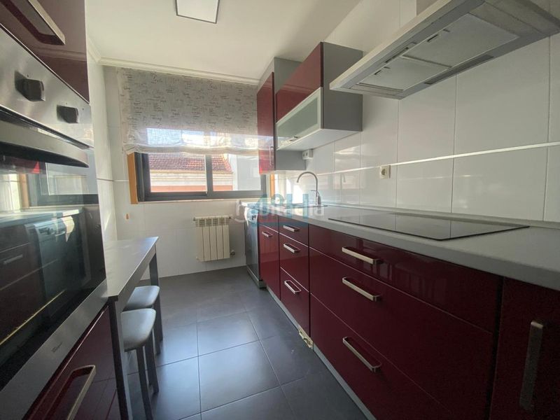 Foto ddc39541-9bed-4937-b14e-22bb5777bf04. Dúplex amb calefacció a Universidad Ourense