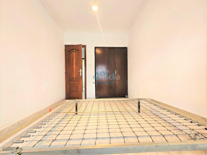 Foto f29ad0e7-f0c2-482f-97d6-0d7819956d9b. Casa aparellada amb calefacció aparcament a San Francisco Ourense