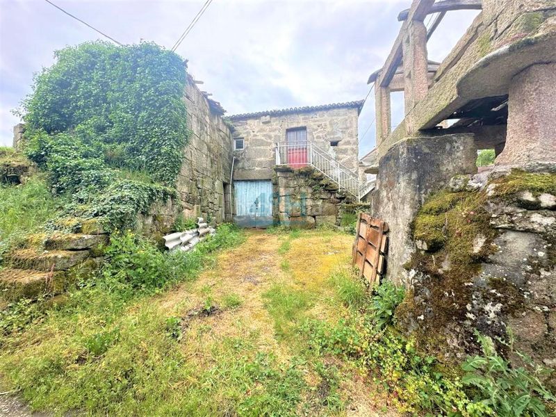 Foto f154ee2b-f514-4030-8c88-8deceec733cb. Casa a Allariz