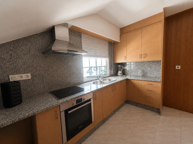 Foto aa93246b-7c71-467a-b59f-8d4e8076c08a. Casa amb calefacció aparcament a Coles