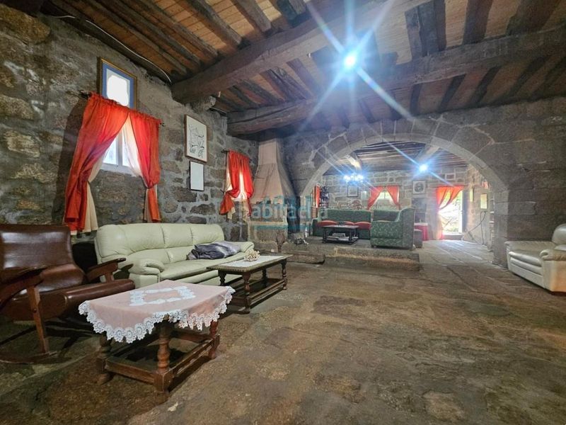 Foto 38070b35-4333-4ef4-b287-7d46a6fea23b. Masia a Beade