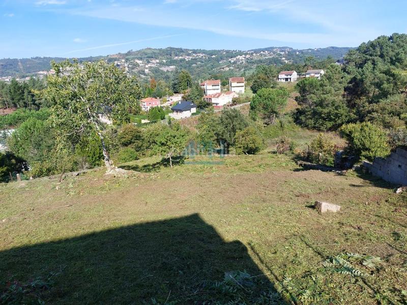 Foto c2a5c7c3-fe02-45d4-afeb-618f49f4418c. Terreny residencial a As Lagoas Ourense