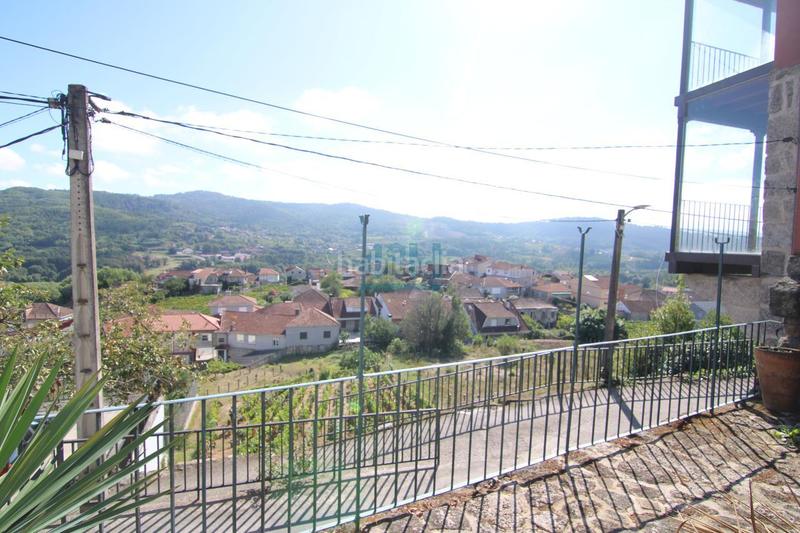 Foto 46b3ad5f-7ca9-49f5-8676-71bbeee788a9. Casa amb calefacció a Beade
