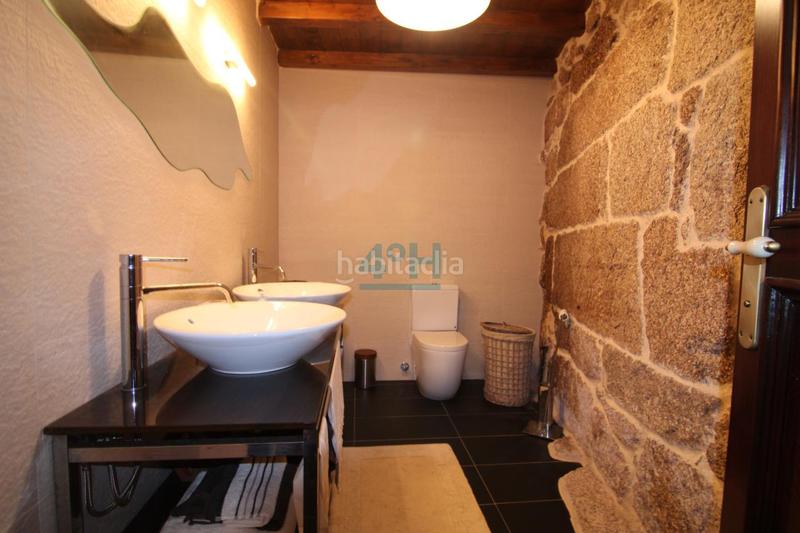 Foto f69ca619-d727-4304-bf97-ca9a7de041d0. Casa amb calefacció a Beade