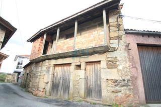 Casa adossada a Merca (A)