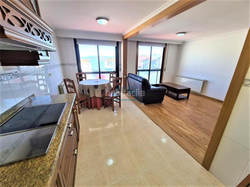 Foto 7ac94991-86a7-403a-bcb6-ef9447f5415a. Zweistöckige wohnung mit heizung parking in Xinzo de Limia