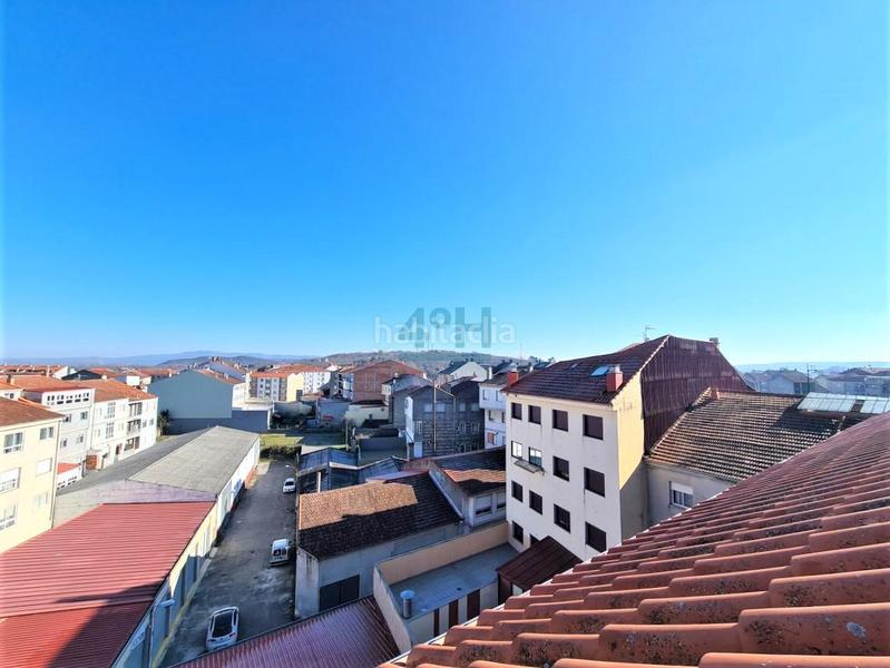 Foto fd6c9c2a-1522-4f55-8cd8-4c009c72b9fa. Zweistöckige wohnung mit heizung parking in Xinzo de Limia