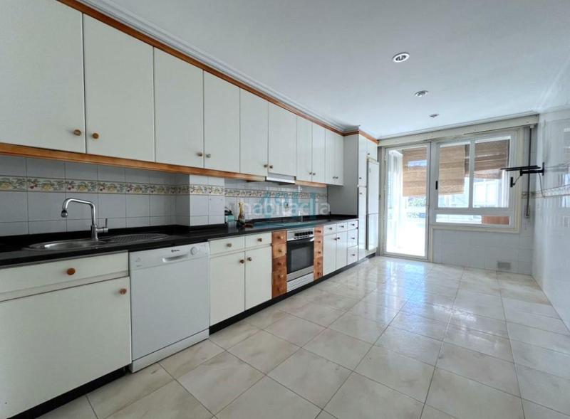 Foto bc50aec7-c998-422e-9392-c52d6a8576ae. Pis amb calefacció aparcament a Couto Ourense