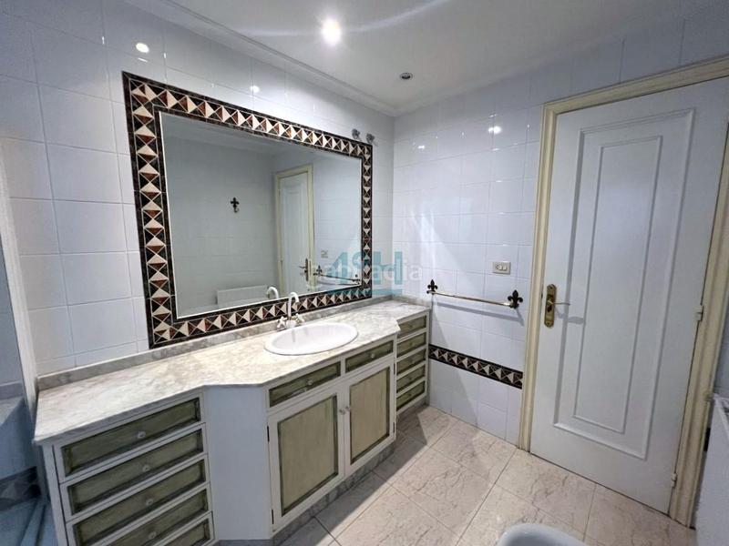 Foto be5557ca-80ca-4839-a1b9-00d9e1ae4aac. Pis amb calefacció aparcament a Couto Ourense