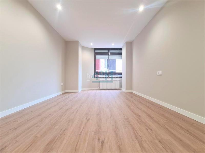 Foto 32641e8a-4d0f-476f-a0cc-40a818210fac. Piso en Centro Ourense