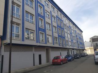 Business premise in Rúa vila de negreira 48. Local comercial en carballo