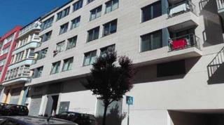 Local Comercial en Rúa Nicomedes Pastor Díaz 27