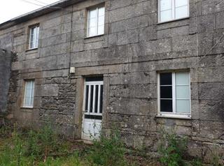 Masia a Ponte aranga 3. Casa a reformar en aranga