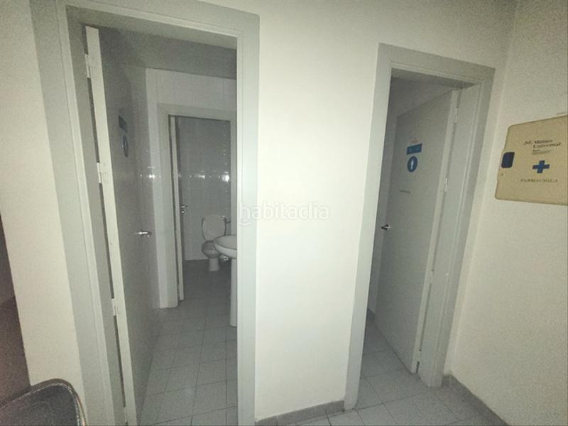 Foto 3e5c5c4a-60b1-498c-8fe3-f9e0e63ce678. Local comercial a rúa real 152 a Centro Ferrol