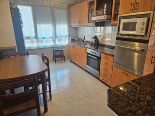 Pis en Avenida de rosala de castro 26. Piso de 3 hab. en ribadeo