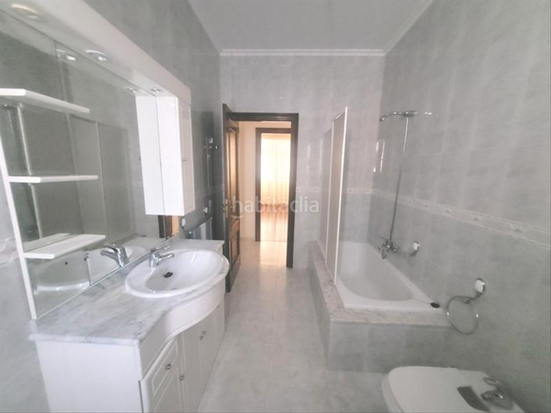 Foto 9dd64edd-bb29-4c19-aac7-eb7f561fe466. Edifici a Fene