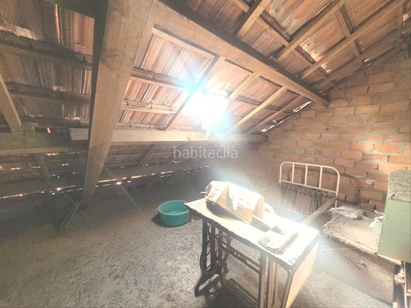 Foto dced14c0-9177-4548-8cc8-359533a21786. Edifici a Fene