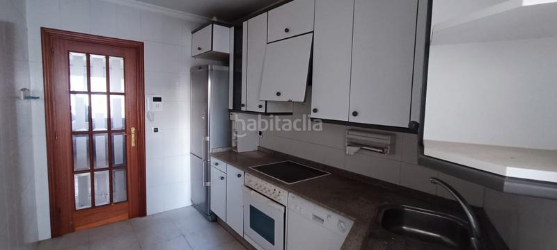 Foto f95d09e6-bf06-4dc5-b422-71f3526f1a0a. Piso en rúa castelao 51 piso de 3 hab. en San Roque - As Fontiñas Lugo