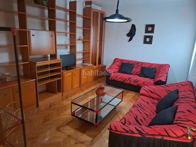 Foto 576a8b32-d82b-4367-b57e-78db035982c5. Piso en rúa curros enríquez 10 piso 4 hab. en Burela