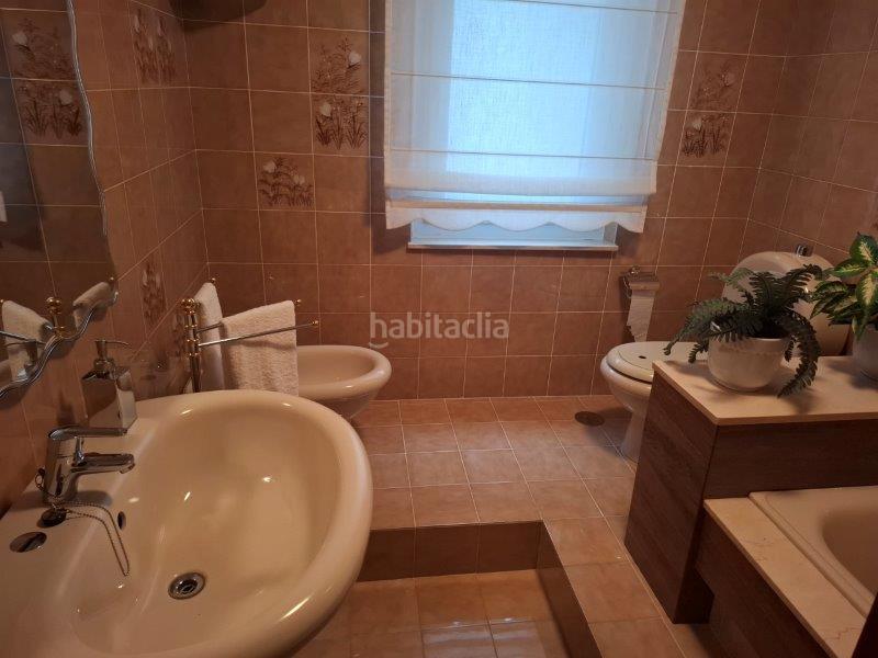 Foto 990fd6ed-33f2-4ebd-ae51-103d8fba0722. Piso en rúa curros enríquez 10 piso 4 hab. en Burela