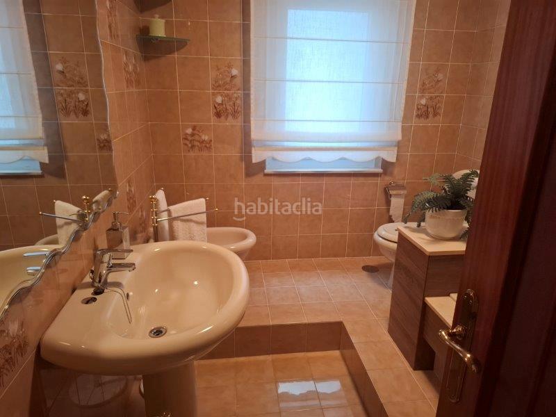 Foto af3012c5-4706-42db-9ea0-6409abba82f6. Piso en rúa curros enríquez 10 piso 4 hab. en Burela