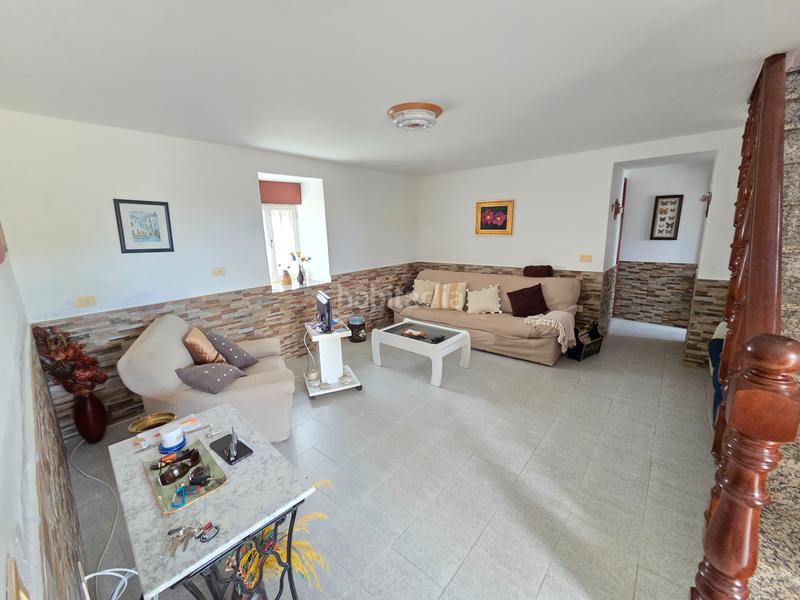 Foto a8f0cc3b-299b-4b01-b2f2-42bd7b54d734. Alquiler chalet en viladaide 8 casa con finca en Barreiros