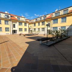 Appartement à Rúa buenos aires 10. Piso de 3 hab. en ribeira