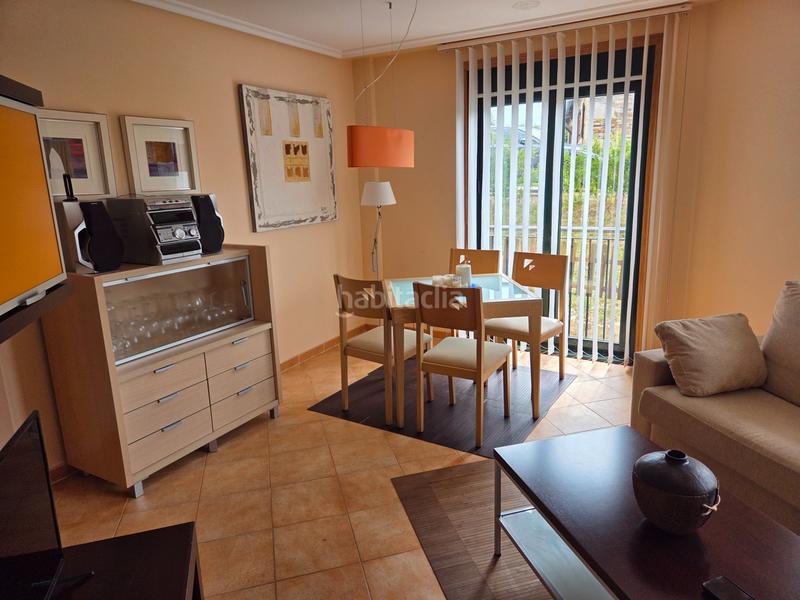 Foto 8bef2fac-7995-4e3a-84ad-e7481fe81995. Piso en camiño viladaide-cruce anguie 71 piso 3 hab. terraza y vistas al mar en Barreiros