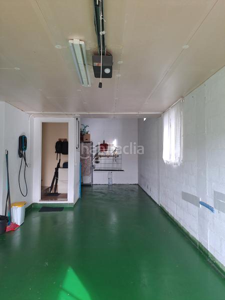 Foto 0a3a1b9d-c740-47a9-a00a-0b4b9be32905. Chalet chale con finca en Cambre