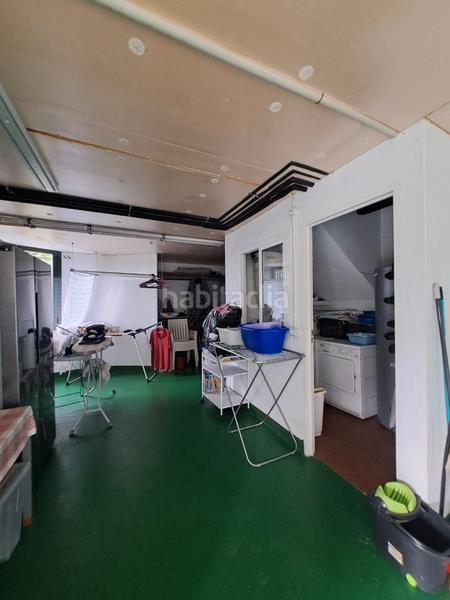 Foto 0ef61600-dd3d-4355-a1e1-d1ea0f716405. Chalet chale con finca en Cambre