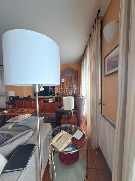 Foto 28f6d36f-ca0d-4283-9c43-1f31c26880a0. Chalet chale con finca en Cambre