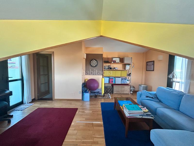 Foto b7f9e82f-f6d1-4dc1-93e8-568d1ec32c88. Chalet chale con finca en Cambre