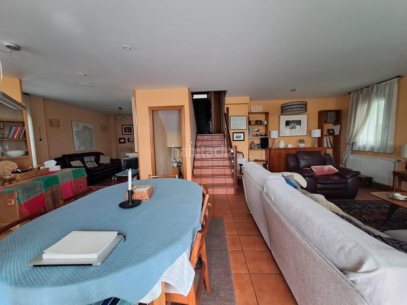 Foto c5dfe2d4-0147-41bf-a5b8-c306a15579f6. Chalet chale con finca en Cambre