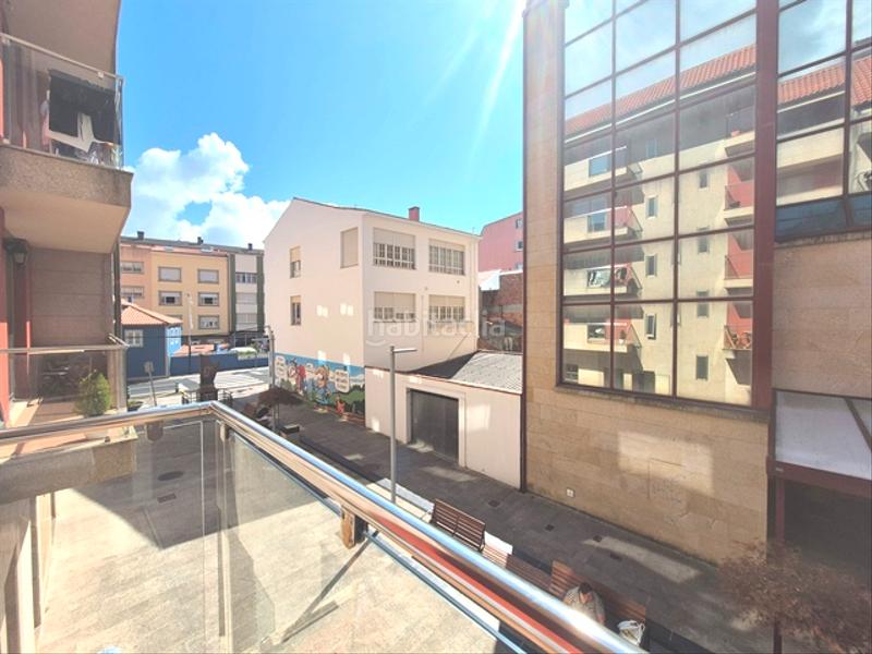 Foto d9c076bd-b612-4d16-86d5-305cd3653599. Piso en avenida castelao 75 piso con terraza en Cedeira