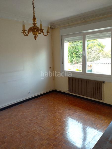Foto a71f5680-9dd8-45ad-bcea-b23fe0ef2631. Chalet dans rúa veiga 7a dans Nós Oleiros