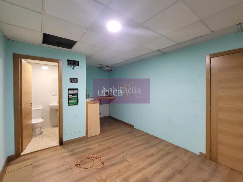 Foto 13776e91-9a40-44e9-a34f-b9df28e2671e. Local comercial a Casablanca - Calvario Vigo