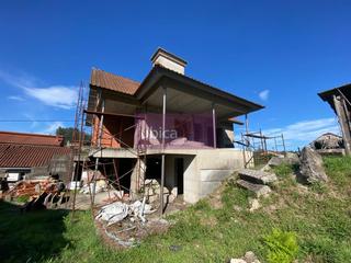 Casa a Mos
