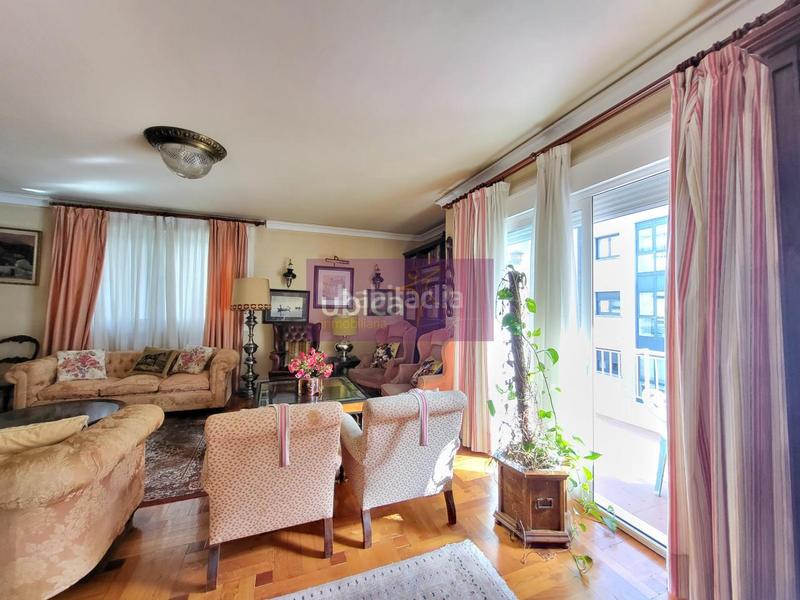 Foto 21f2ae1a-767d-451e-ad88-b61be687f22a. Appartement avec chauffage parking dans Camelias - Pi y Margall Vigo