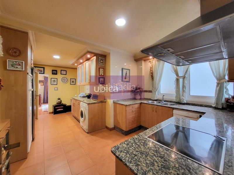 Foto 695b780f-43d7-4df2-b27d-6b9bd2e71a9e. Piso en Camelias - Pi y Margall Vigo