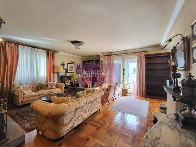 Foto dce38bdc-5787-4862-ad12-6b6bbcaf8621. Piso en Camelias - Pi y Margall Vigo
