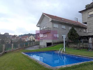 Chalet en Comesaña - Matamá