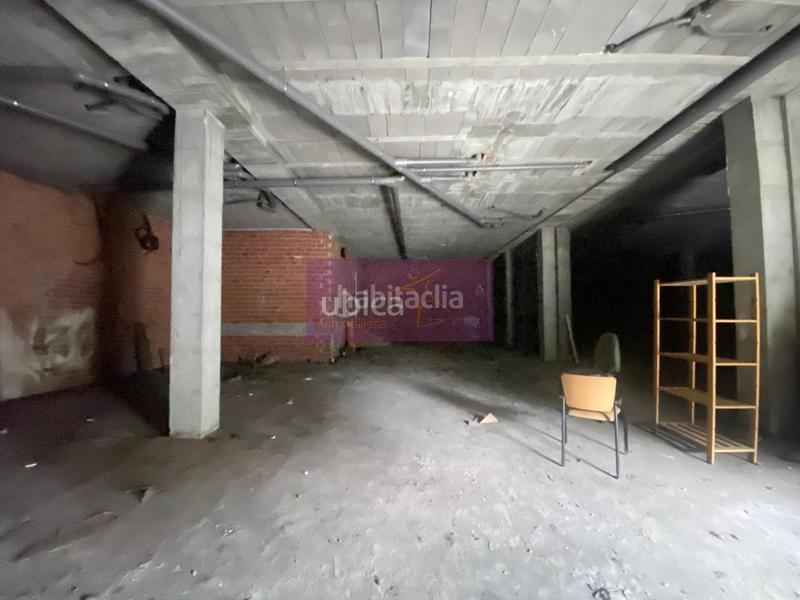 Foto f744d3b9-2112-45de-9c76-74249e1df218. Local comercial en Porriño (O)