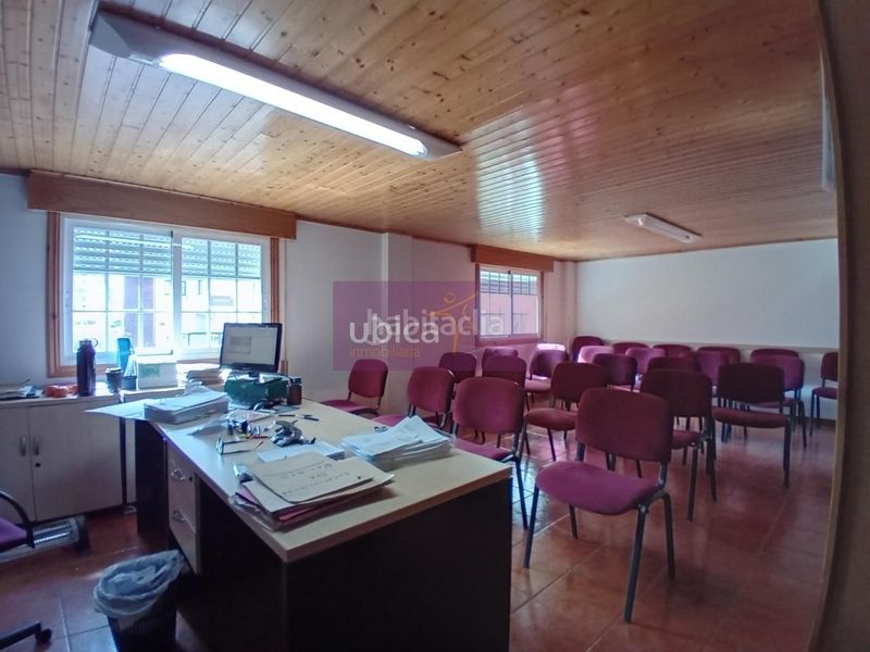 Foto 86be48e4-0e32-49f5-a96f-62e0080d0273. Local comercial amb calefacció a Ponteareas