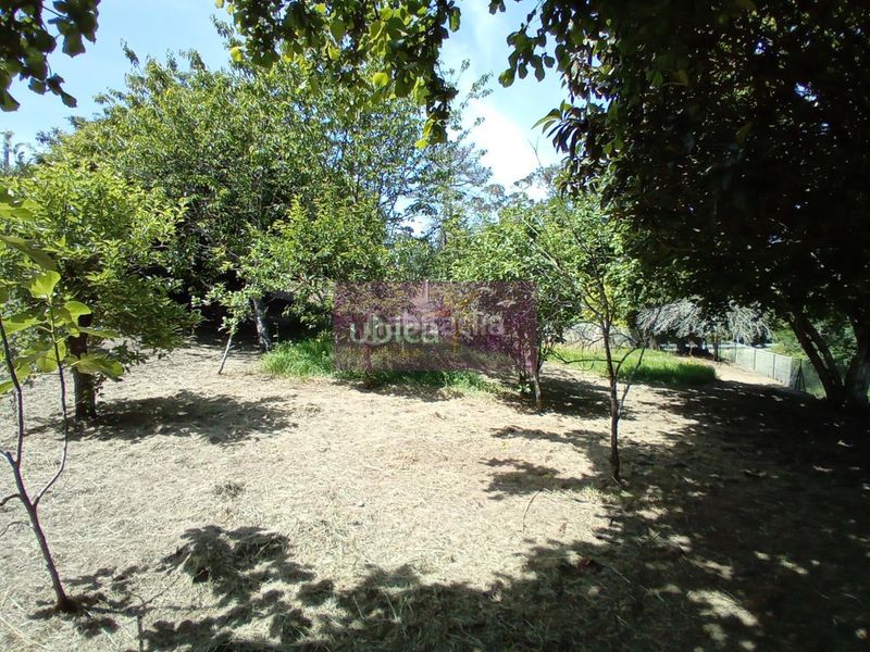 Foto e21744e3-fa26-49cd-a8c9-15ab78660b47. Casa adossada a Ponteareas
