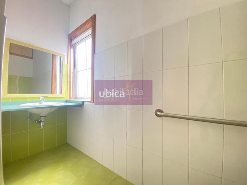 Foto f9a65f14-0ae3-48e5-ba95-f6e01318c9c9. Lloguer local comercial amb calefacció a Mos